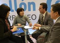 Peñíscola se reúne con las principales plataformas de comercialización de productos y servicios turísticos online en Fitur