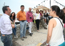 Estudiantes de arquitectura visitan las obras de la muralla renacentista en Peñíscola‏