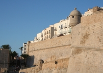 Peñíscola luce ya la totalidad de su fachada norte restaurada