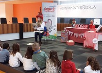 Peñíscola acoge un cuenta cuentos en inglés para los más pequeños