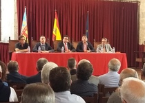 La Diputación recibe el máximo reconocimiento como 'socio de honor' otorgado por la Asociación Amics del Papa Luna de Peñíscola